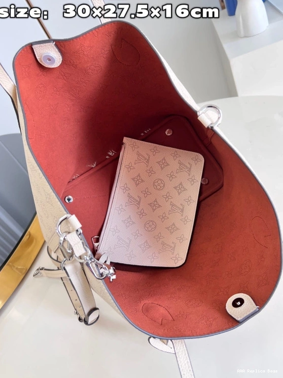 Aaa replica ru VUITTON LOUIS BLOSSOM MM 0802